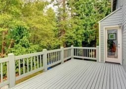 Can-Decking-Composite-Boards-Be-Painted.webp.jpeg