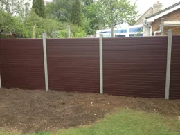 redwood-composite-fencing-application-6